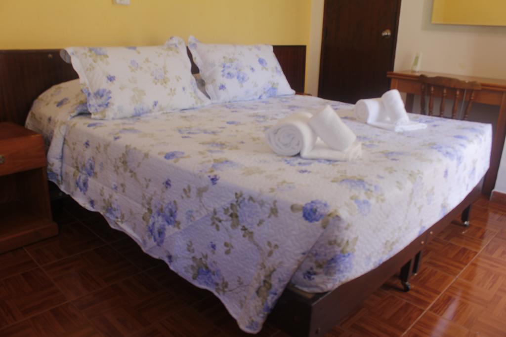 Lagos Central Hostel Esterno foto